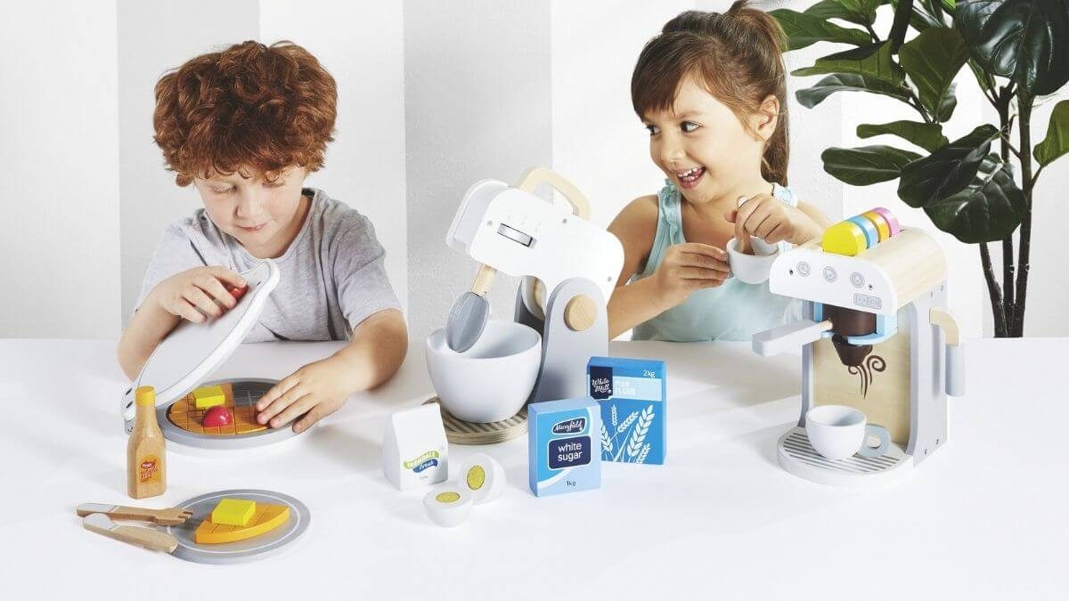 wooden play kitchen aldi